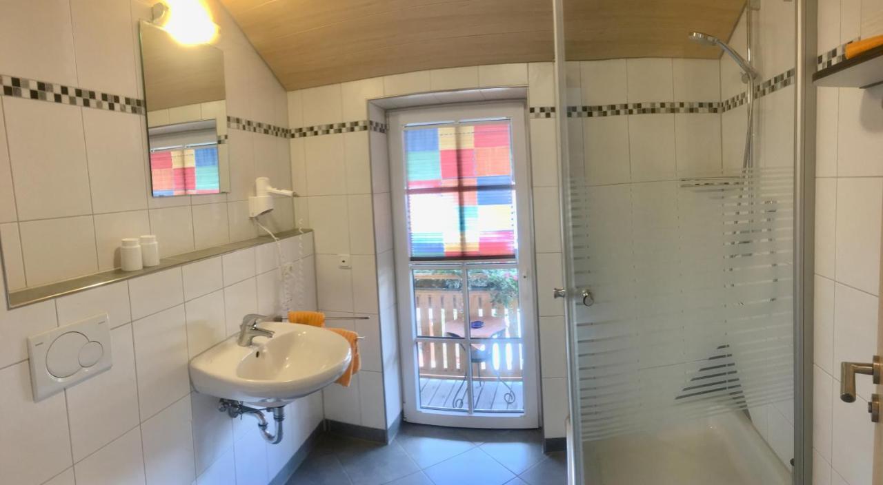 Gasthof Adler Otel Unterthingau Dış mekan fotoğraf